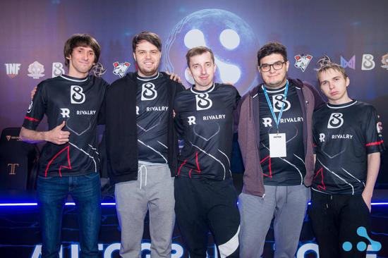 轻量化MOBA游戏海外收入突破5.3亿，国服四天iOS流水852万